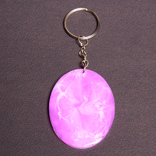 porte-clé Maison violette sous la neige