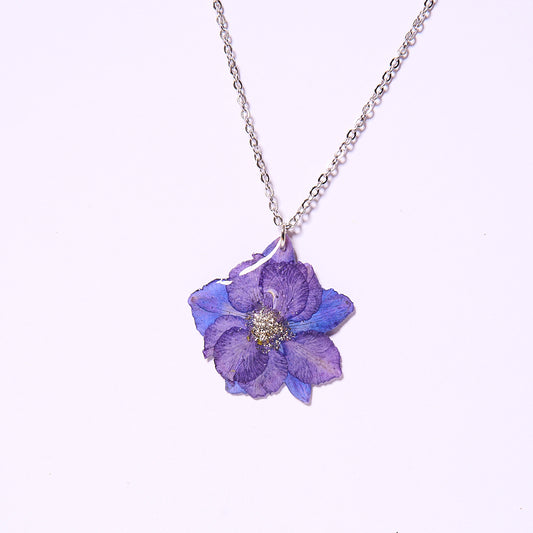 Collier fleur naturelle d'hydrangea / hortensia violette bleuté