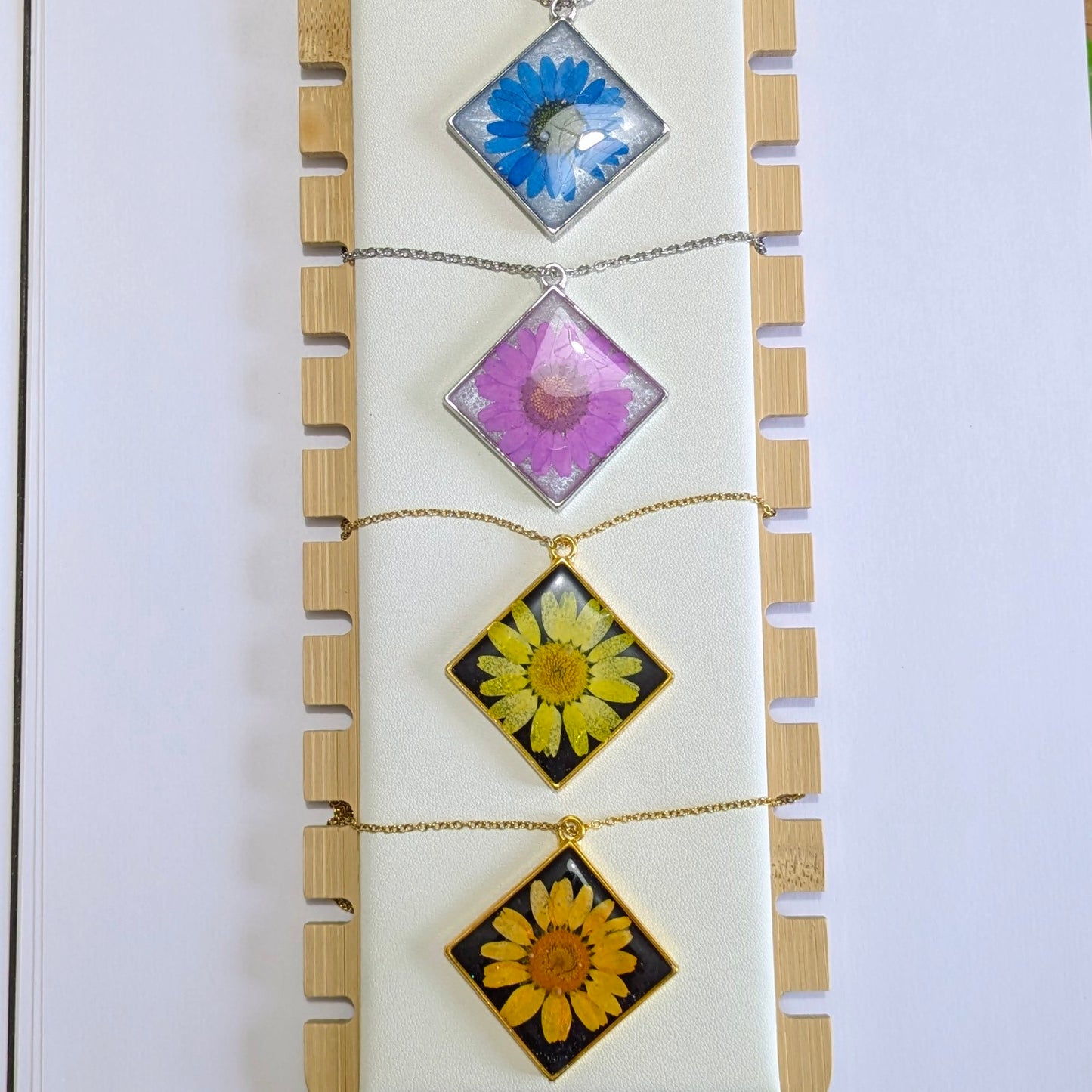 Colliers marguerites naturelles